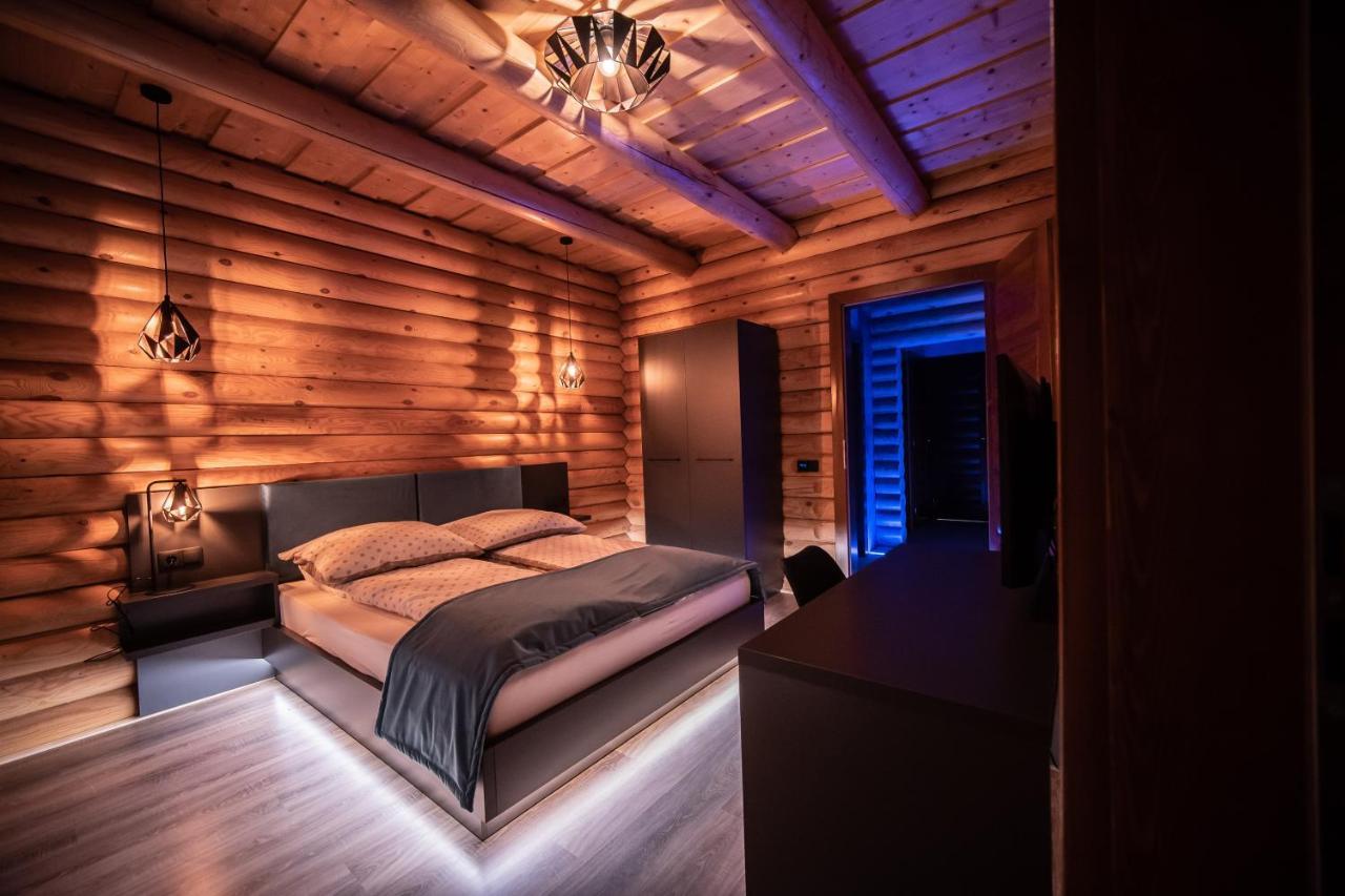 Mitosz Apartman Gyomaendrod Bagian luar foto